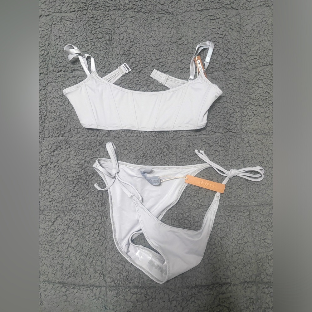 Sold Out NWT Skims Bikini!  Never worn.  Top is size Medium Bottoms size Small